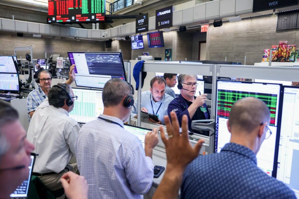 US Stocks Halt Selloff as Rising Oil Lifts Yields: Markets Wrap