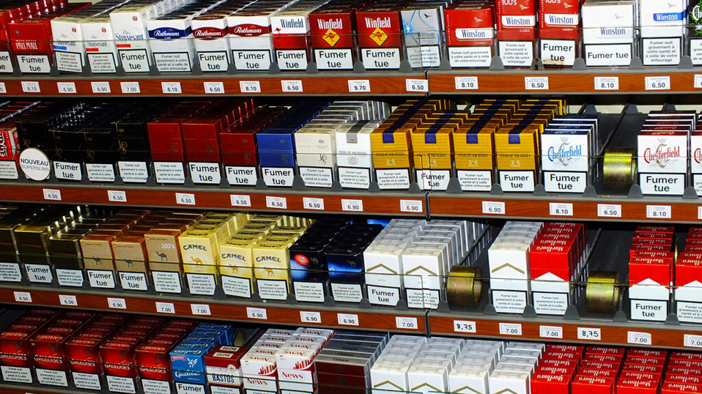 Tobacconist shop. (Photo by: BSIP/Universal Images Group via Getty Images)